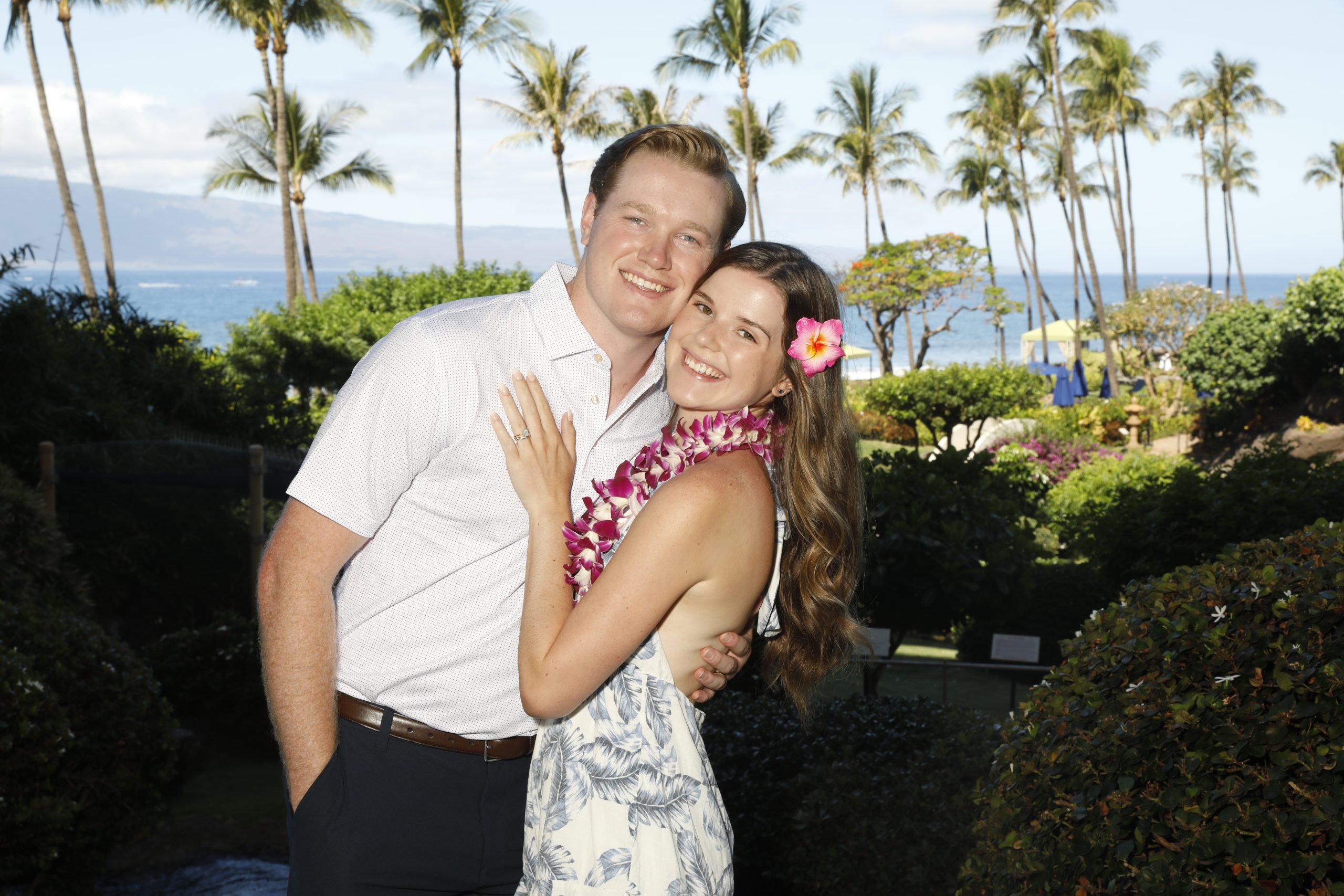 Honeymoon Beach Portraits by Grins 2 Go Photography Maui